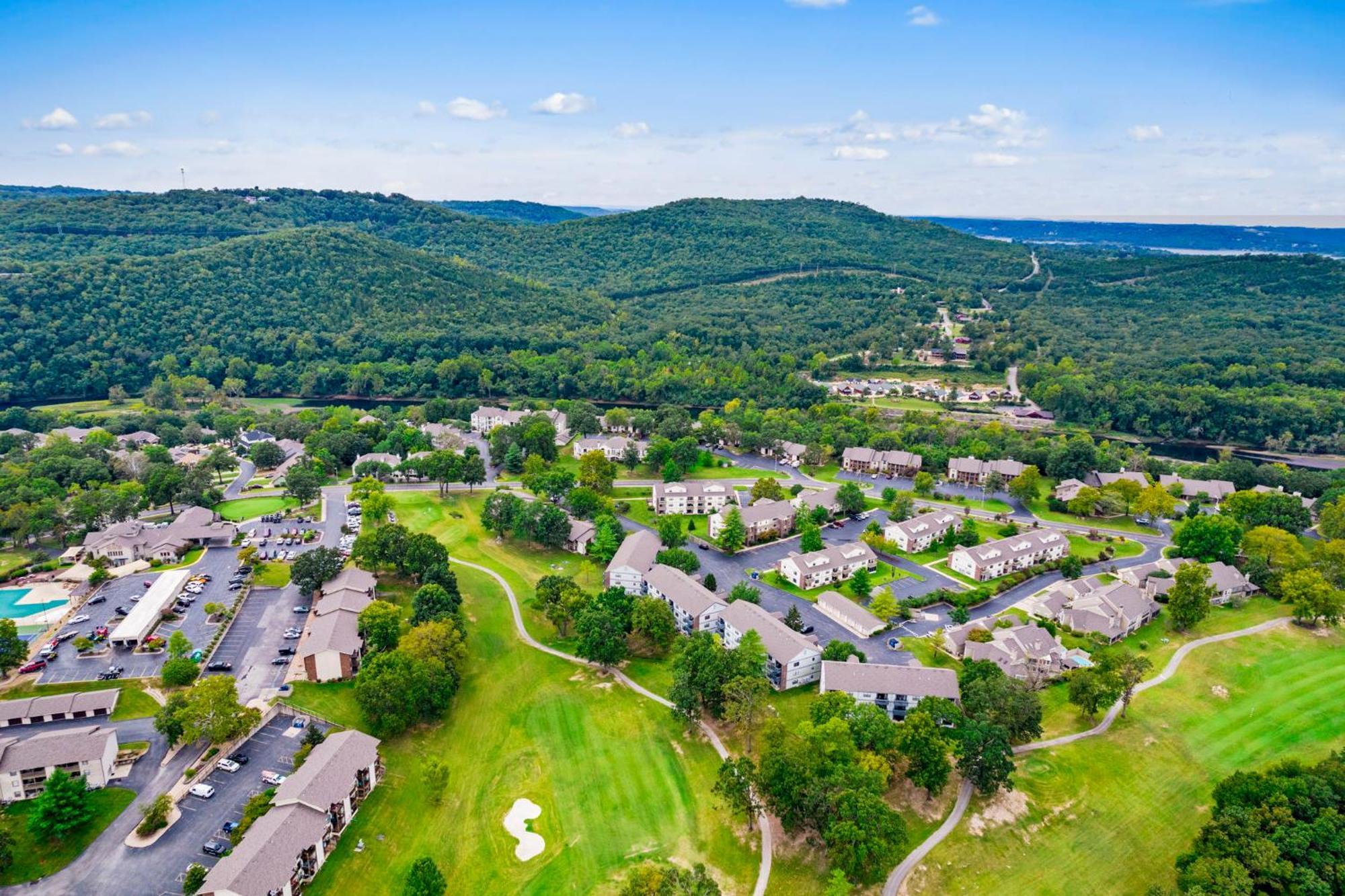 Elegant Lakeside Retreat In Branson Zewnętrze zdjęcie